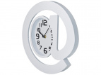 Часы настенные кварцевые "собачка" диаметр=30 см. цвет: белый циферблат 17*12 см.